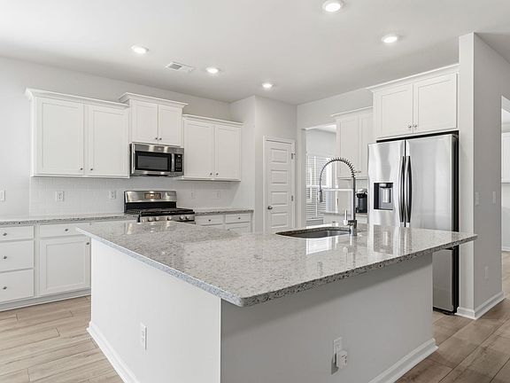 3rd image of 207 Augusta Green Way