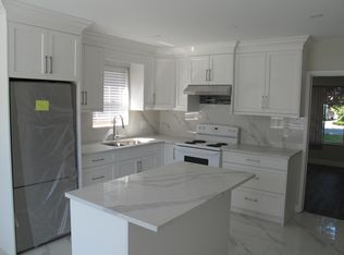 5860 Linscott Rd, Richmond, BC V7C 2X1