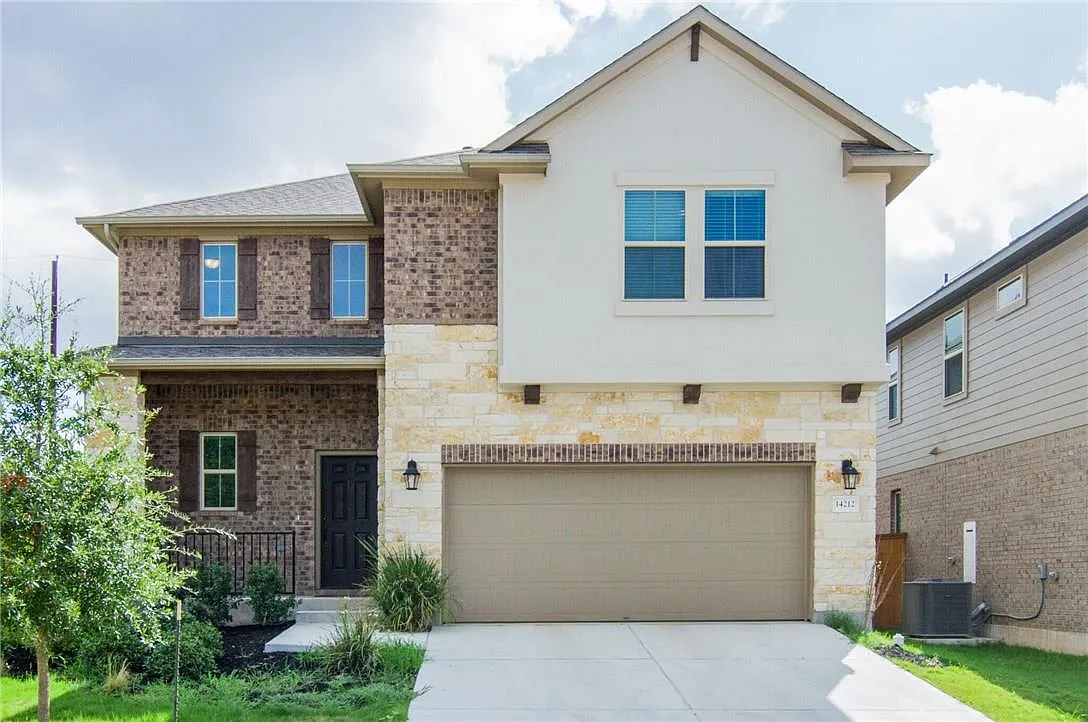 4 bed, 3.0 bath, 2611 sqft, $2,750 — Photo 1