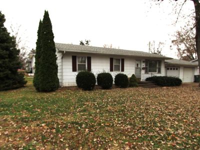 415 N 12th St, Clinton, IA, 52732