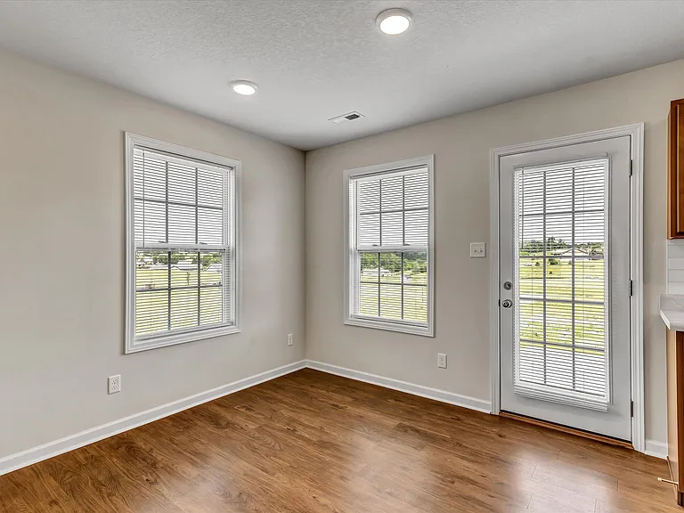 2020 McCleary Rd — Photo 7