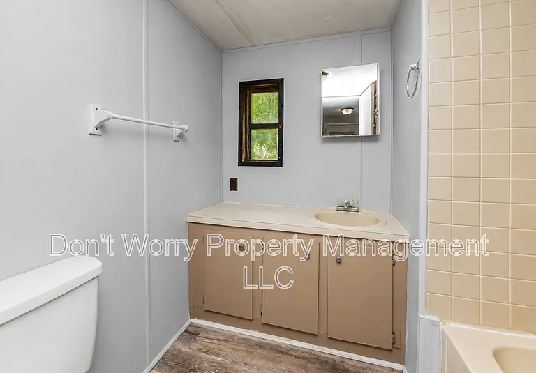 967 Frye Rd — Photo 8