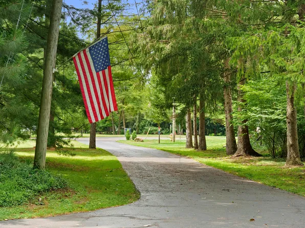 88 Hall Ave, Newark, OH 43055