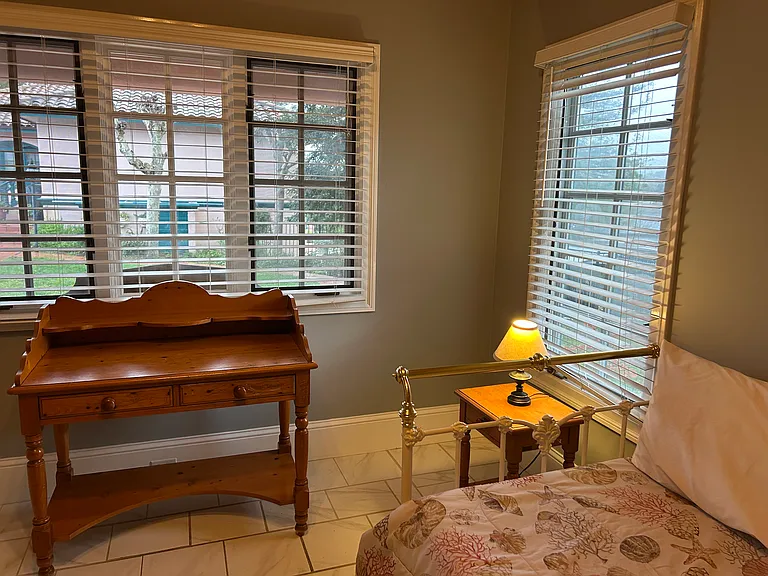 473 Valley View Dr — Photo 7