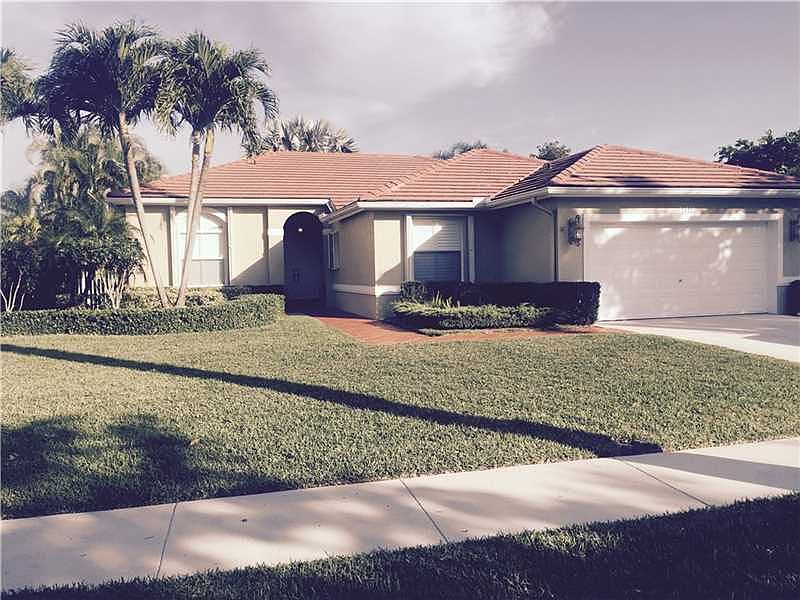 4/2/2 Home For Sale in Keystone Lake/West Pembroke Pines