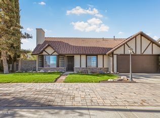 566 E Avenue R8, Palmdale, CA 93550
