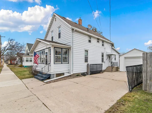 1911 Jackson St, Two Rivers, WI 54241