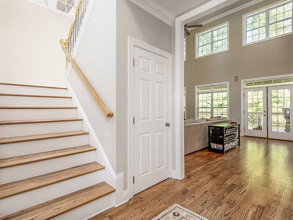 4th image of 1701 Evening Shade Ln