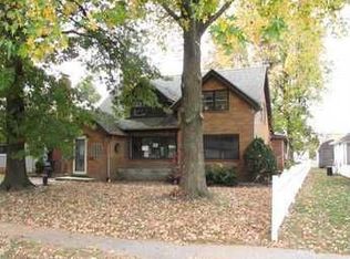 406 Doerr St, Roxana, IL 62084