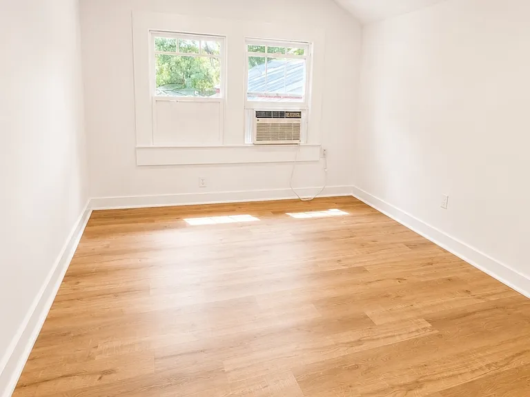 166 Kenan St #C — Photo 4
