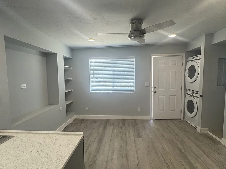 721 Ocean View Dr #G — Photo 2