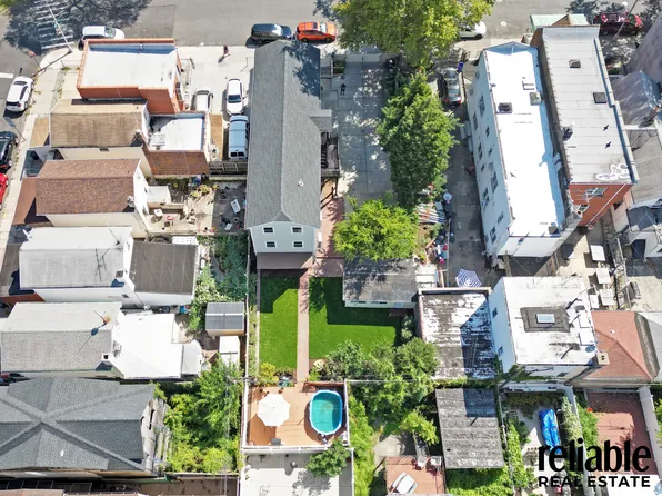 3173 Shore Parkway image 22 of 22