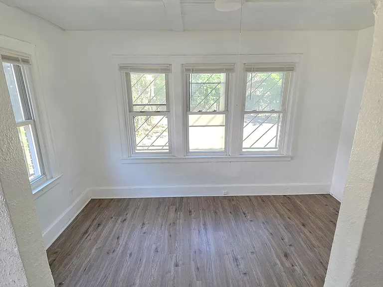 15760 Littlefield St — Photo 23