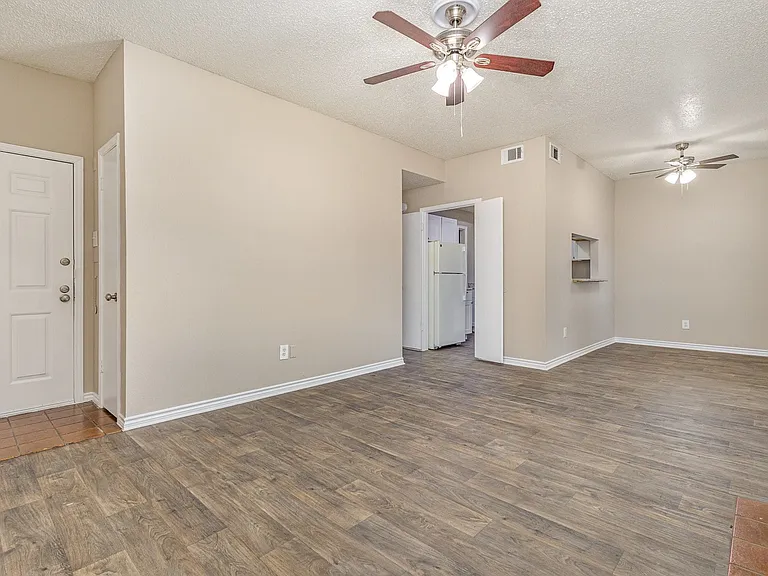 3615 W Northgate Dr #223 — Photo 5