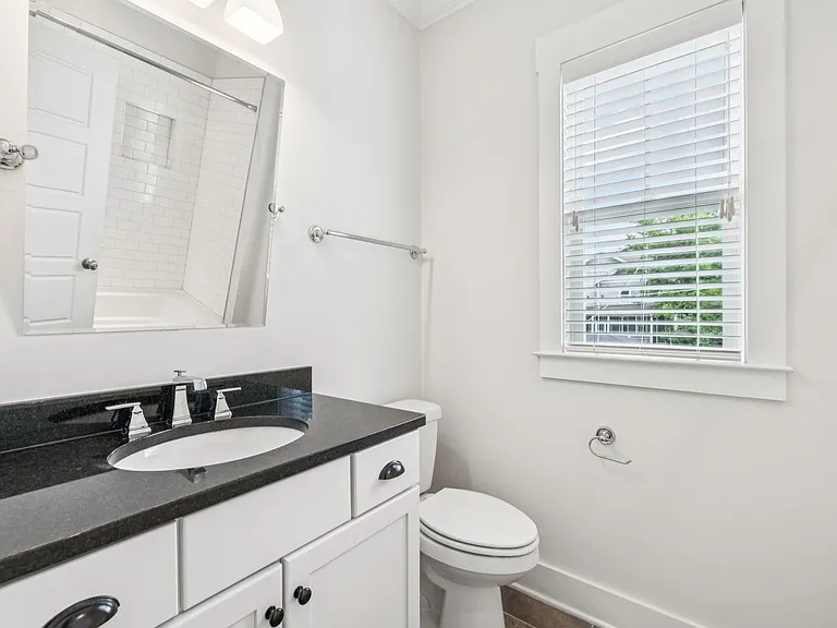 4704B Michigan Ave — Photo 24