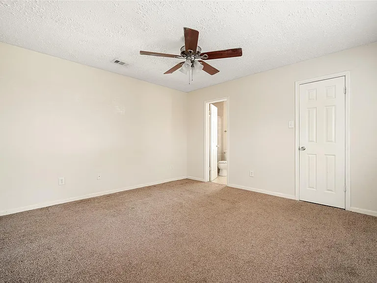 2603 Hollymist Dr — Photo 23