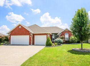 196 Ladera Dr, Republic, MO 65738