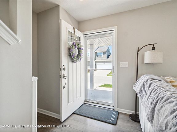 5th image of 655 Buteo Dr