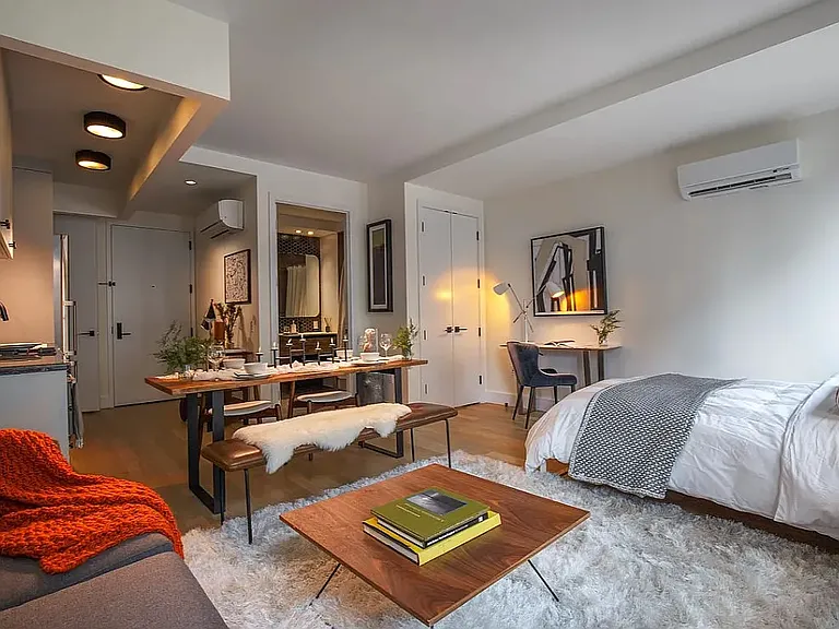 260 Gold St #908 — Photo 4