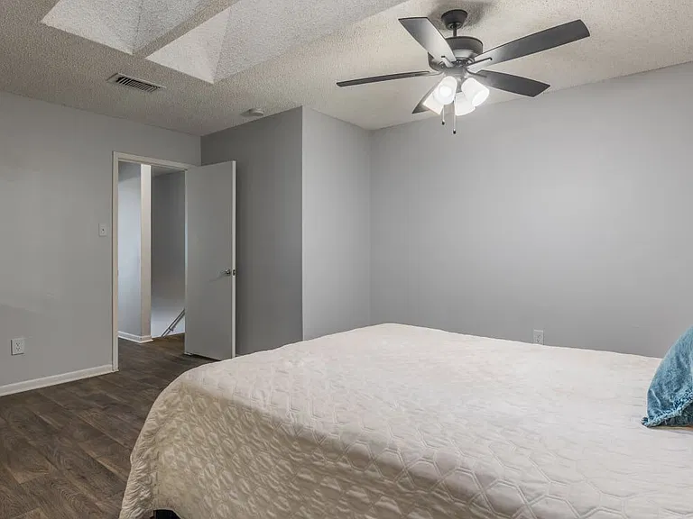 Lakebridge Townhomes — Photo 29