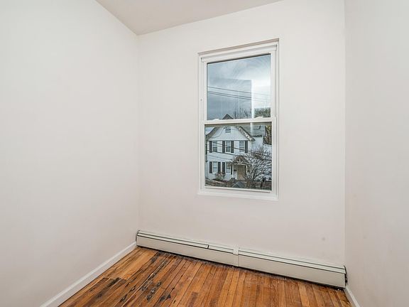 5th image of 38 Fairview Ave #2