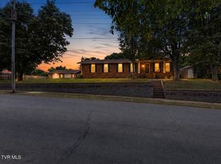 613 Holly Ln, Elizabethton, TN 37643