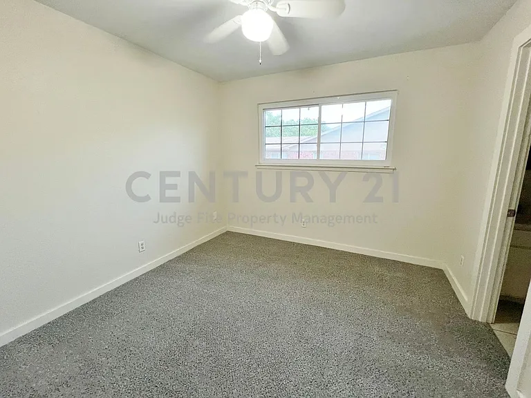 725 Cain St — Photo 8