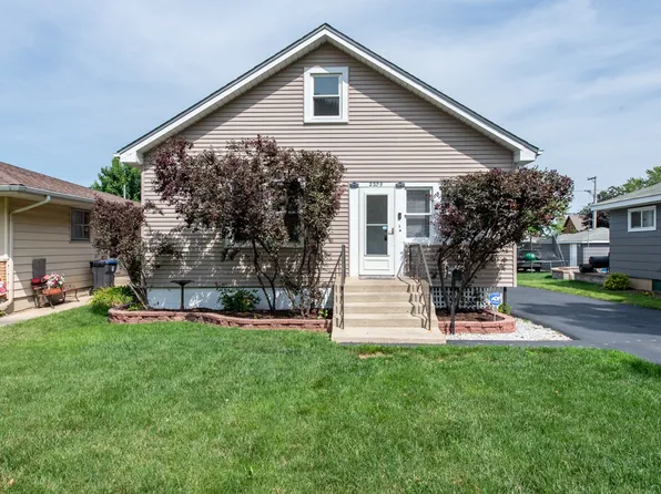 2209 Gilboa Ave, Zion, IL 60099