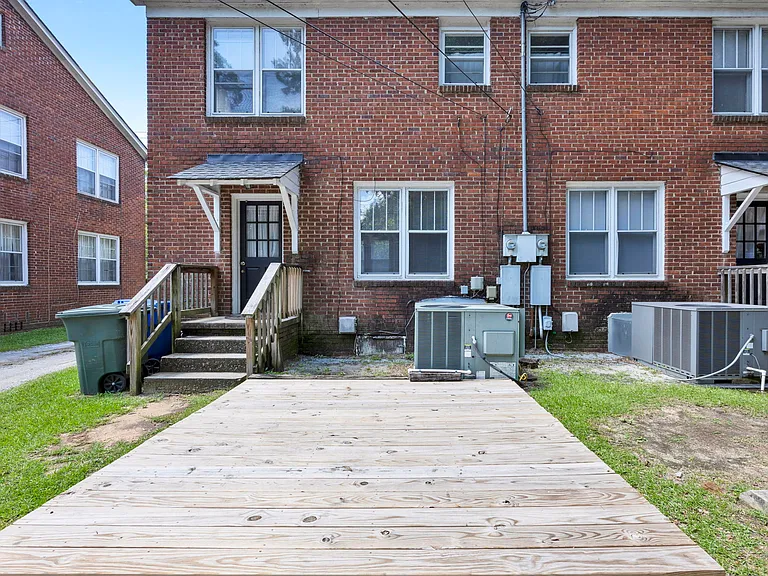318 Woodrow St #318 — Photo 26