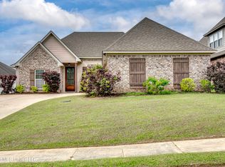 130 Grace Dr, Flowood, MS 39232