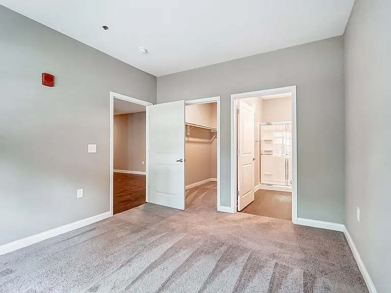 Premier Flats — Photo 14