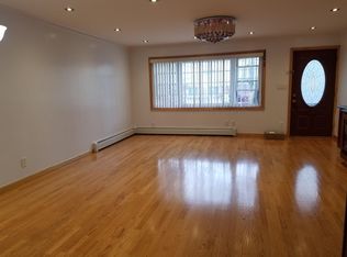 150-14 15th Dr FLOOR 1, Whitestone, NY 11357