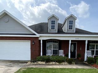 203 Elizabeth Dr, Byron, GA 31008