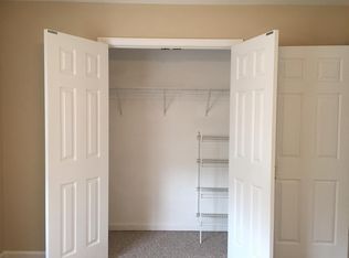 18 William St, Jewett City, CT 06351