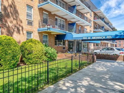 190 W Merrick Road #4E, Freeport, NY, 11520