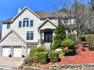 1 Kingsland Rd, Boonton, NJ 07005