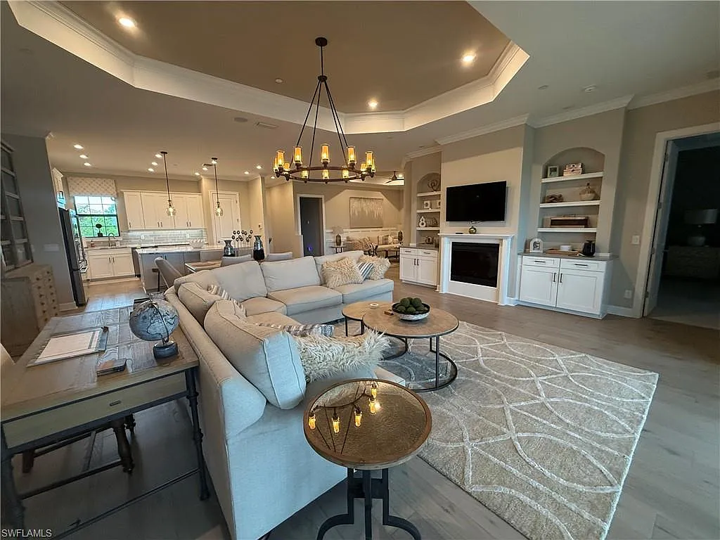 3 bed, 2.5 bath, 2343 sqft, $8,500 — Photo 1