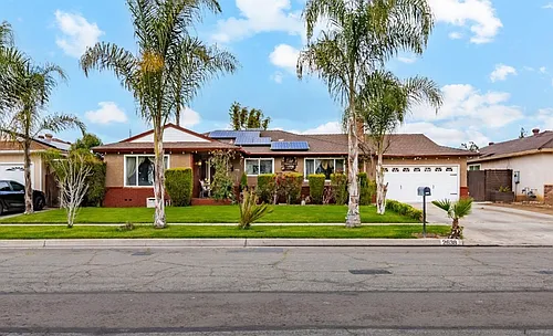 2638 W Rialto Ave Photo 1