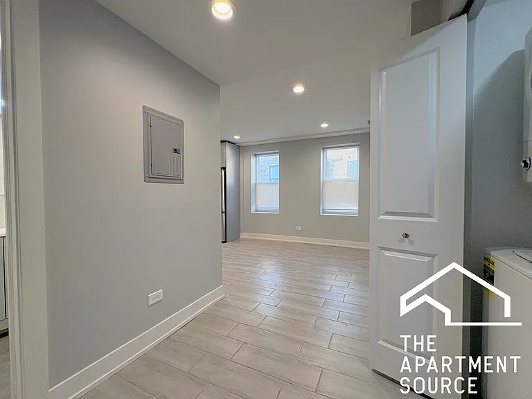 926 W 32nd Pl #BR — Photo 17