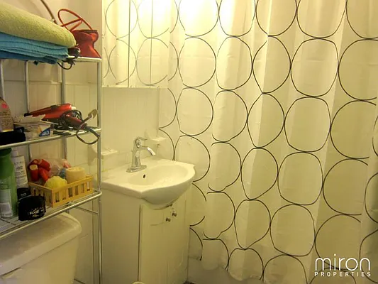 Rented by Miron Properties | media 20