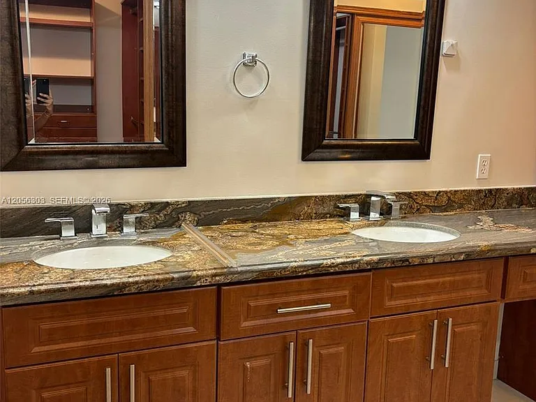 613 Patio Village Way — Photo 29