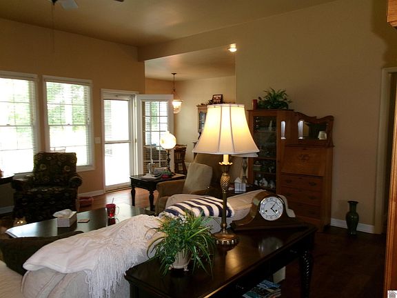 5th image of 180 Smiths Ln