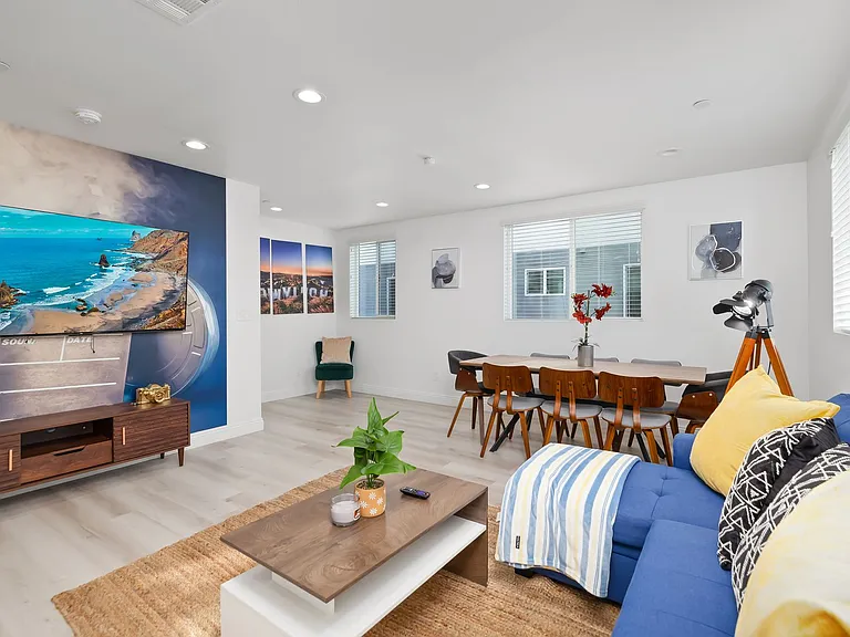 New Construction 4-Unit Townhome Community | Luxury Living Near DTLA — Photo 4