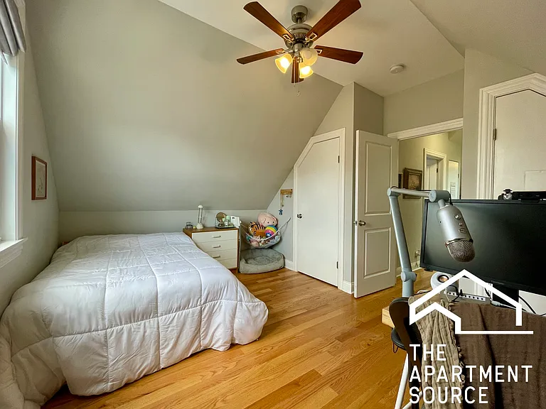3611 W Wolfram St #2R — Photo 15