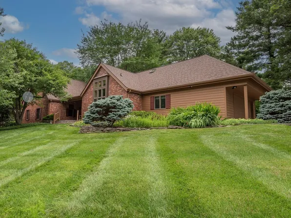 885 S Woodscrest Dr, Bloomington, IN 47401