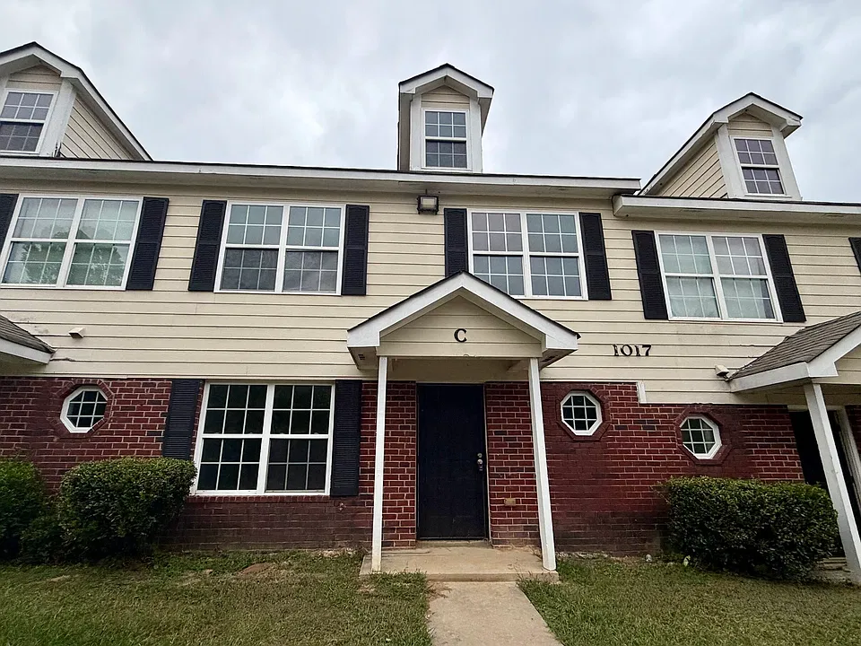 1017 Wheel House Ln