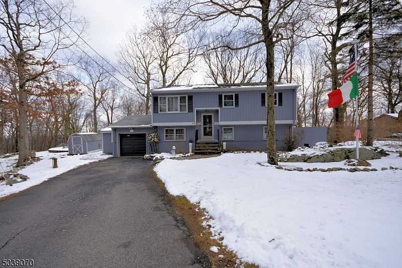 1st image of 36 Summit Cir