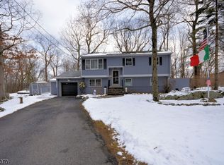 36 Summit Cir, Sussex, NJ 07461