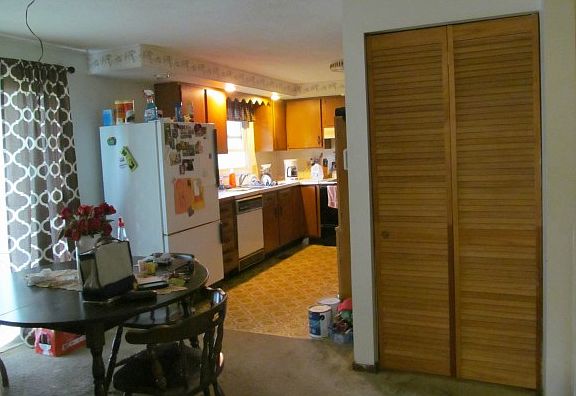 4th image of 21 Butternut Dr