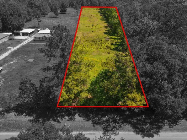 1013 County Road 2050, Hull, TX 77564